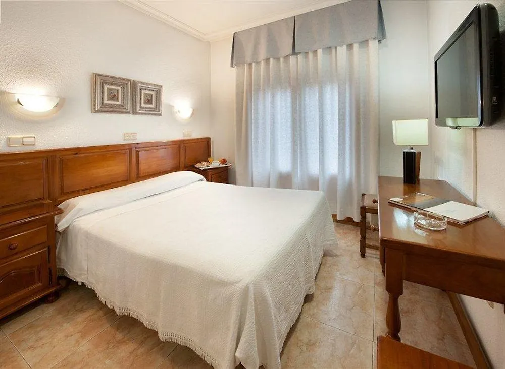 **  Hotel Martin Toledo Spain